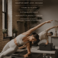 Salle de cours de Pilates à West Loop, Chicago, avec des participantes concentrées