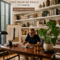 Vue de l'ouverture de la maison Wair de Paula, mettant en avant l'architecture moderne et chaleureuse.
