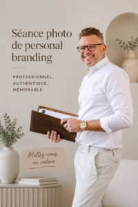 Séance photo professionnelle d'un agent immobilier avec un décor moderne