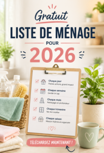 Checklist de nettoyage sur un bureau avec des produits ménagers